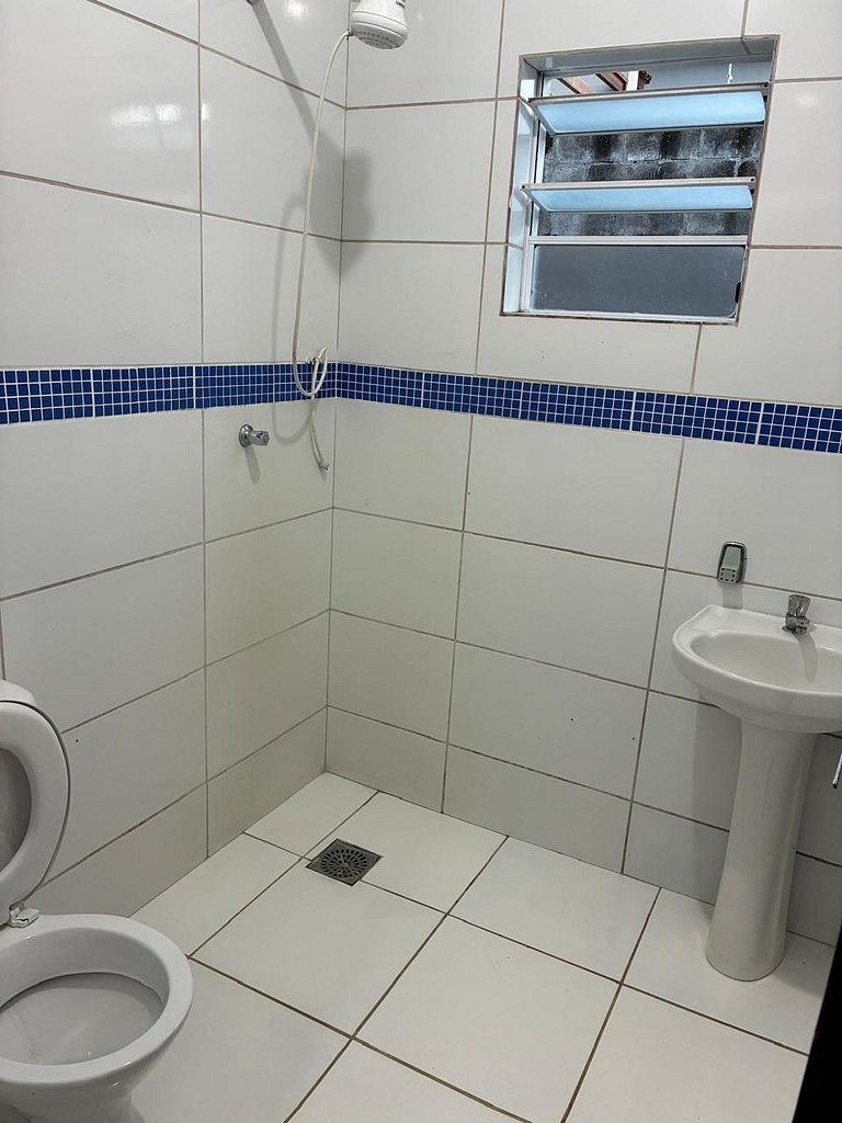 Country-style house/pool, only 50m from the beach.