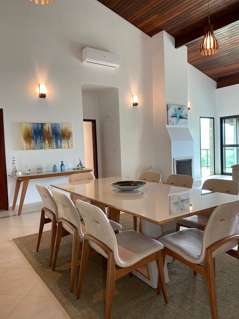 Incredible ocean view, house 127, Toninhas condo.