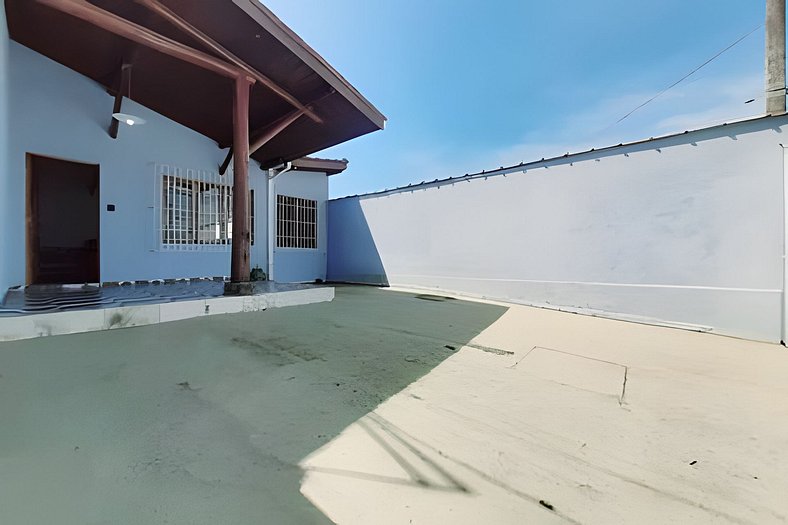 Casa 35 Praia Grande com piscina e 3 dormitórios